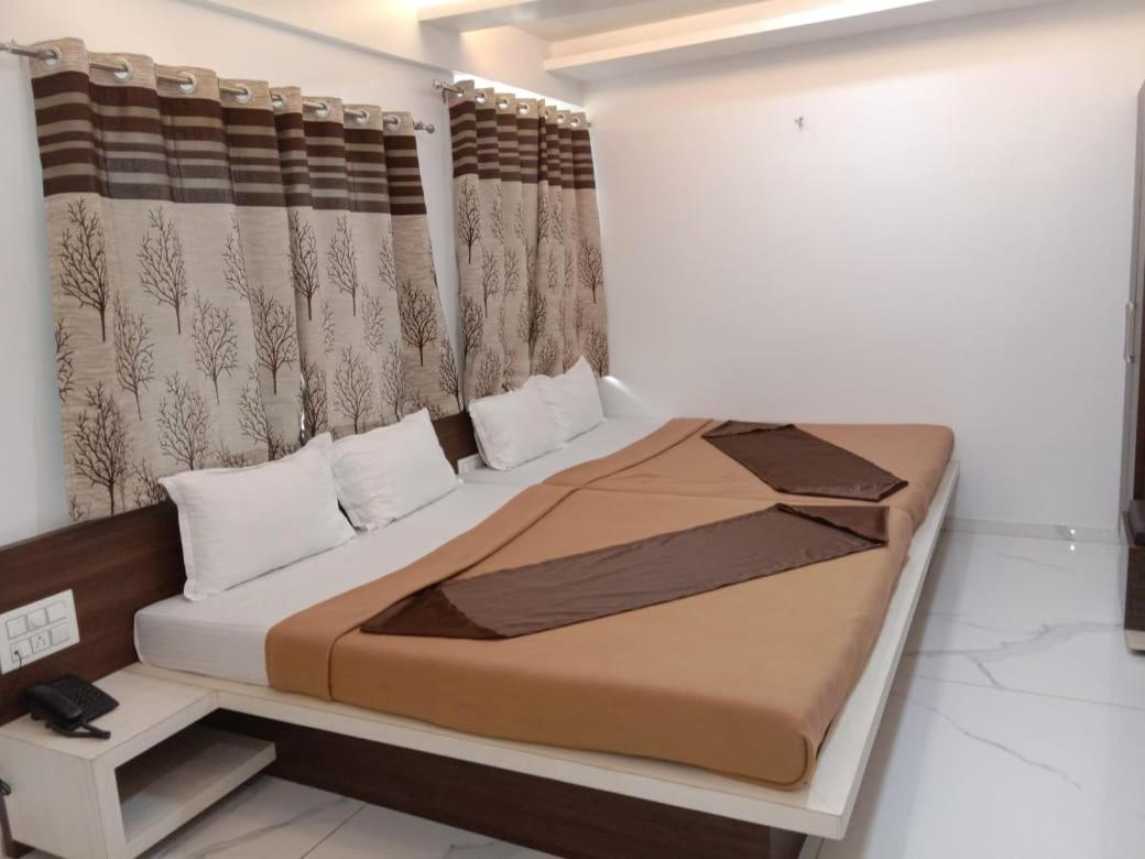 Hotel Ramkrishna Inn Kolhápur Exteriér fotografie