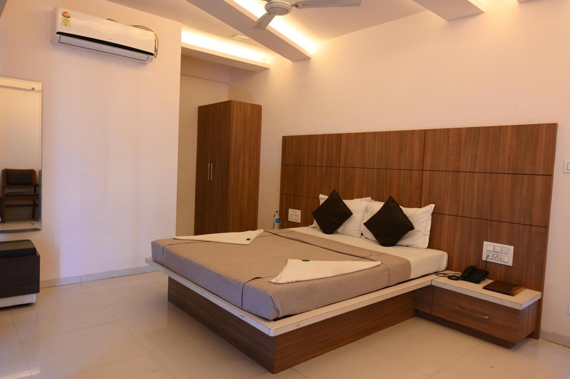 Hotel Ramkrishna Inn Kolhápur Exteriér fotografie