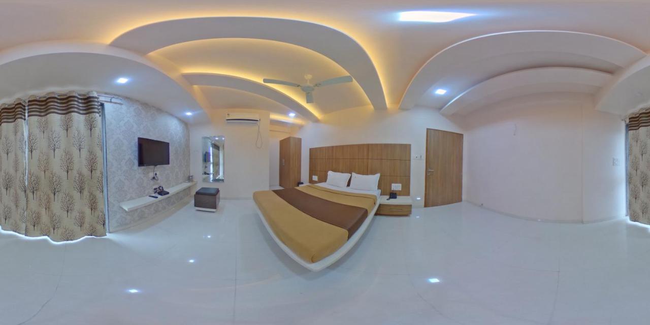 Hotel Ramkrishna Inn Kolhápur Exteriér fotografie