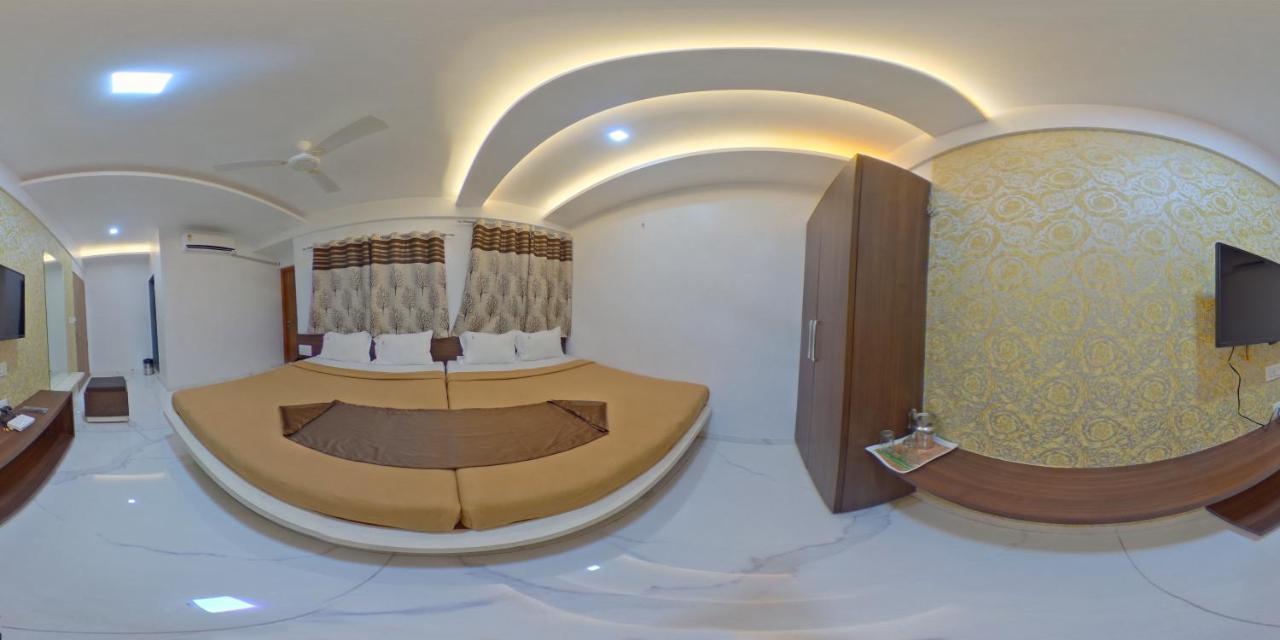 Hotel Ramkrishna Inn Kolhápur Exteriér fotografie